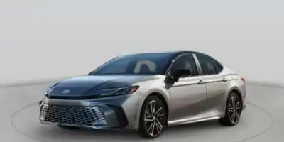2025 Toyota Camry SE Hybrid's photo