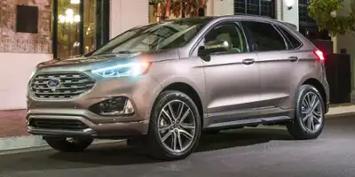 2019 Ford Edge Titanium's photo