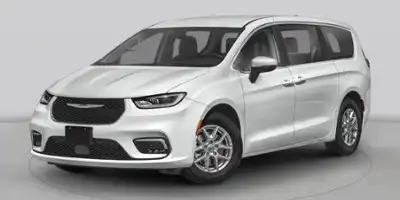 2024 Chrysler Pacifica Touring L's photo