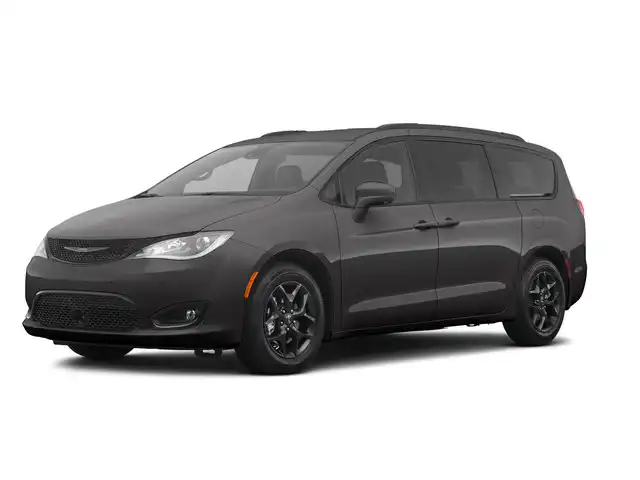 2020 Chrysler Pacifica Touring L Plus's photo