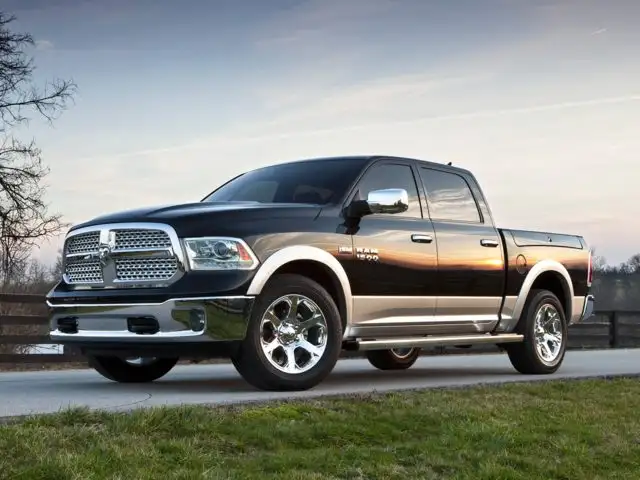2017 RAM 1500 Laramie 4x4 Crew Cab 5'7's photo