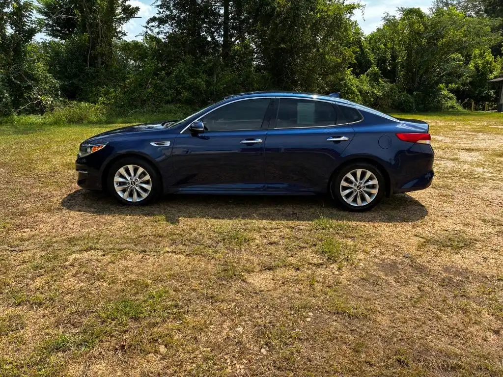 2018 Kia Optima EX AT's photo
