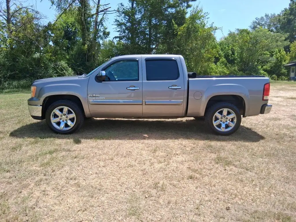 2012 GMC Sierra 2WD Crew Cab SLE SWB's photo