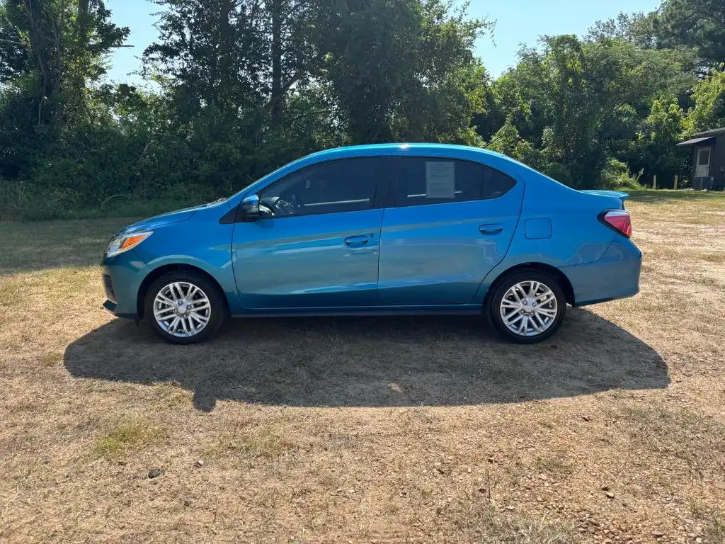 2023 Mitsubishi Mirage SE CVT's photo
