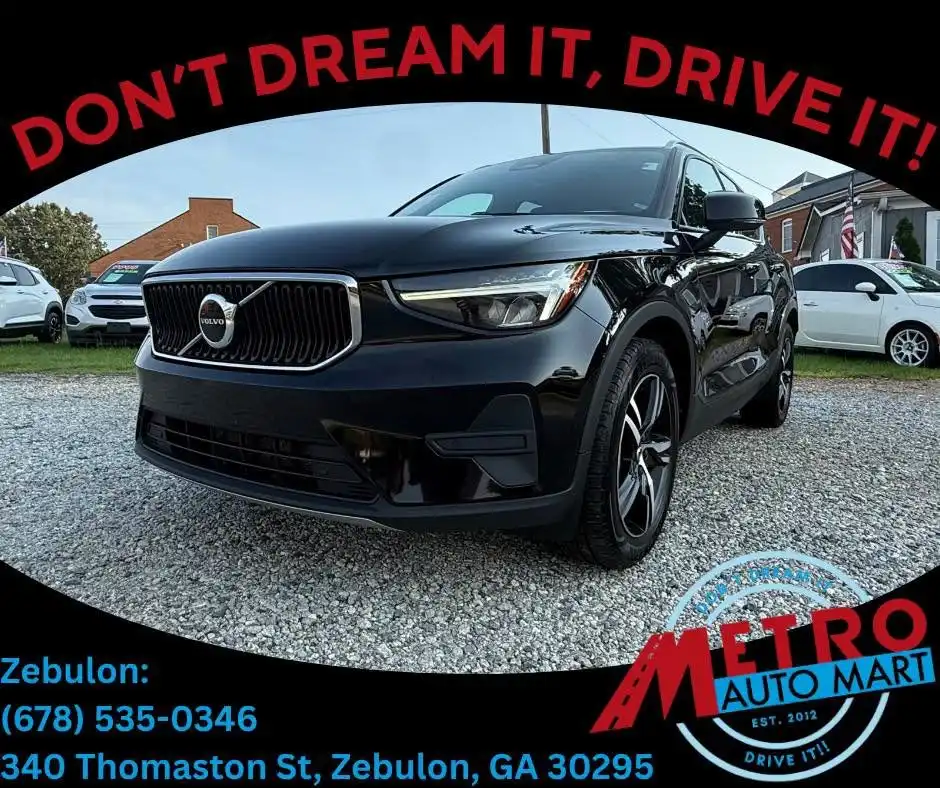 2023 Volvo XC40's photo