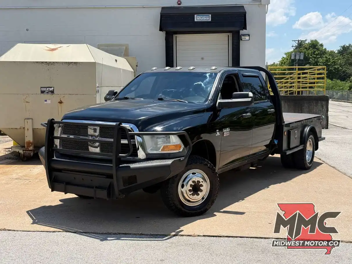 2011 RAM 3500 SLT 4X4 Crew Cab DRW's photo