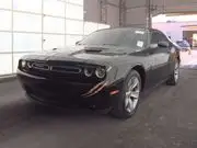 2017 Dodge Challenger SXT photo 1