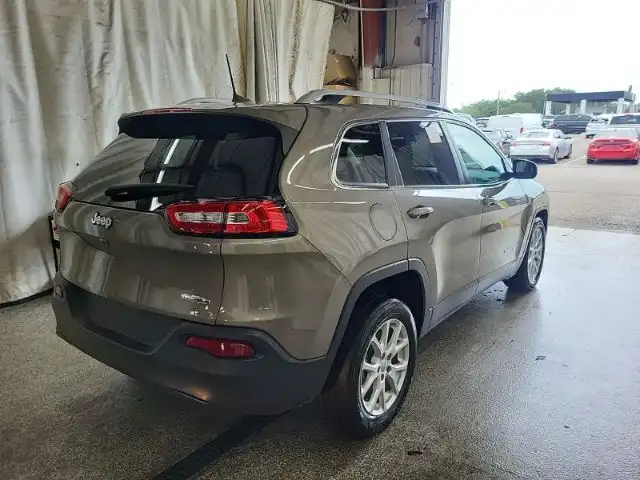 2017 Jeep Cherokee Latitude's photo