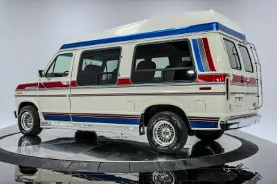 1990 Ford E-Series E150 Vans photo 3
