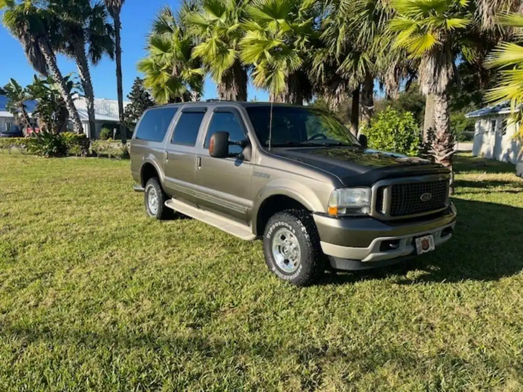 2004 Ford Excursion Limited 4X4 6.0L's photo