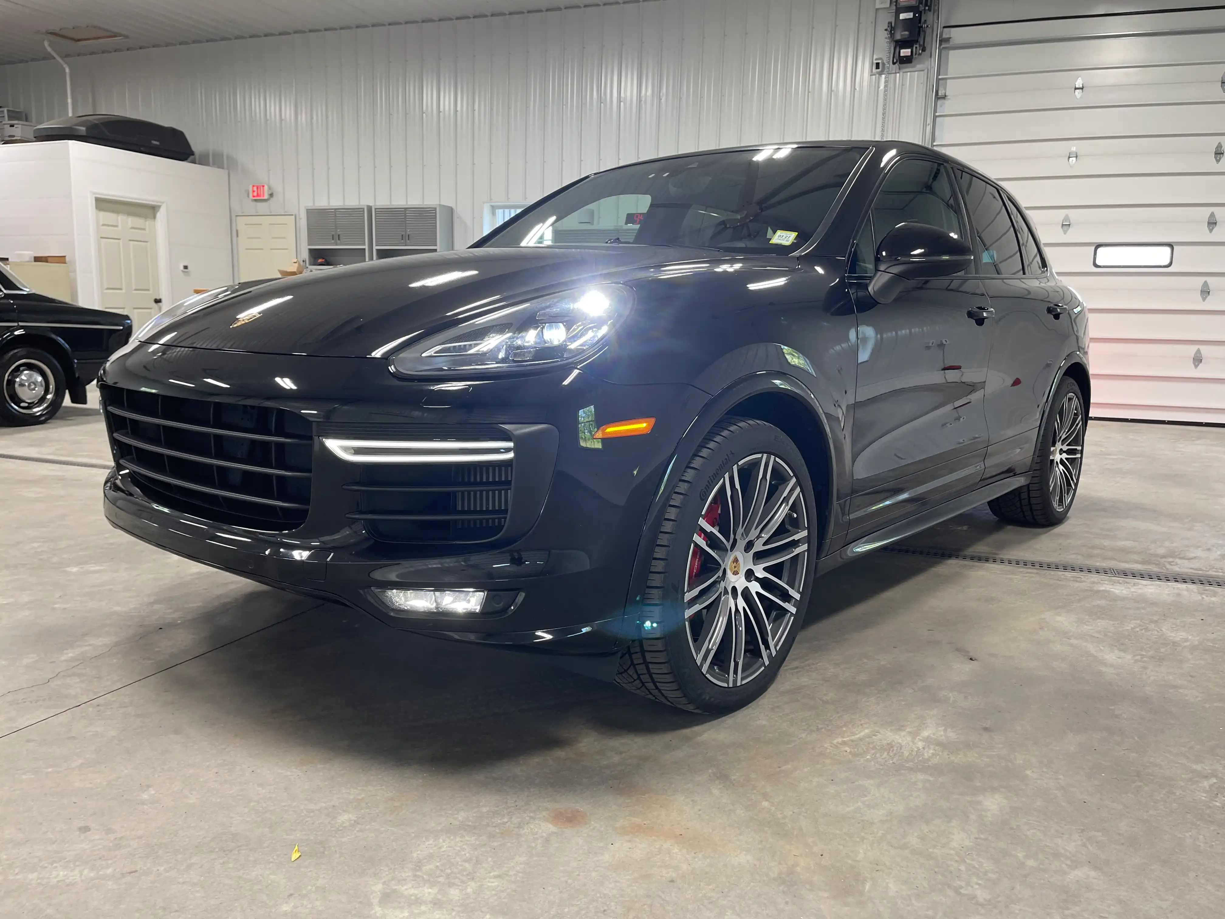 2016 Porsche Cayenne GTS's photo