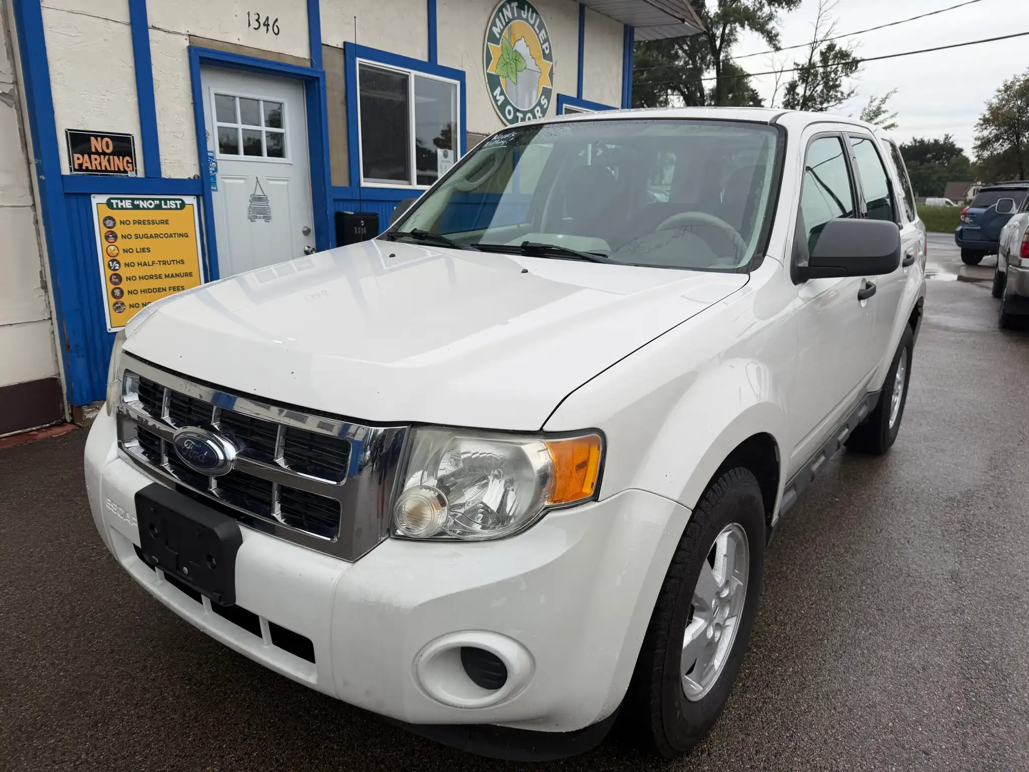 2009 Ford Escape XLS's photo