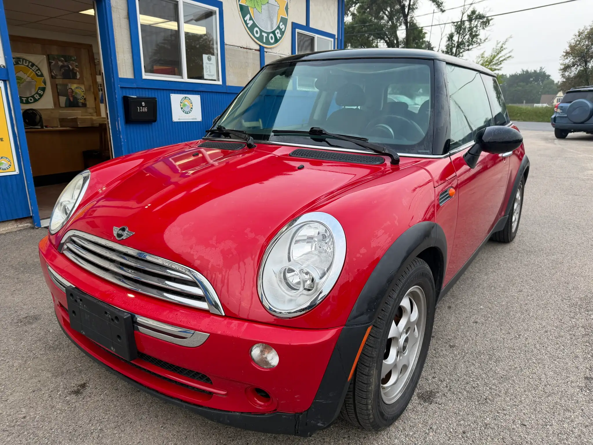 2005 MINI Cooper Base photo 1