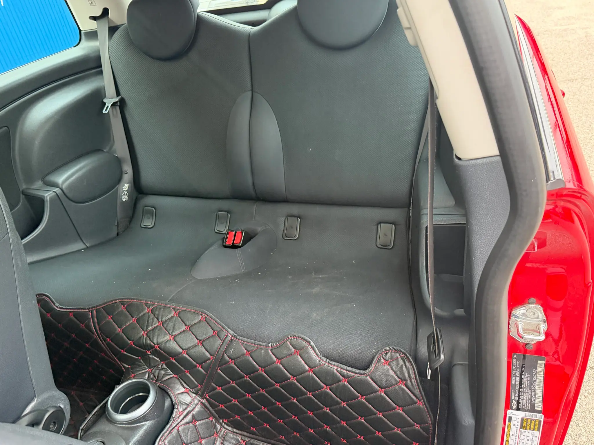 2005 MINI Cooper Base photo 3
