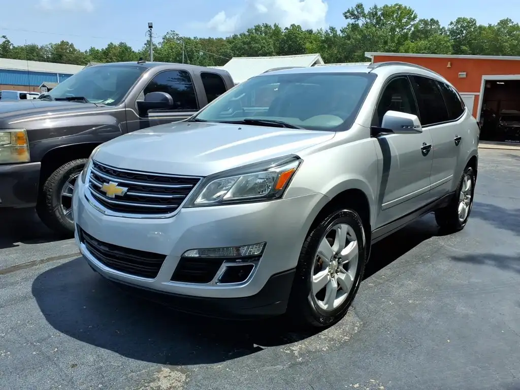 2017 Chevrolet Traverse 1LT FWD's photo