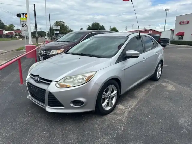 2014 Ford Focus Sedan SE's photo