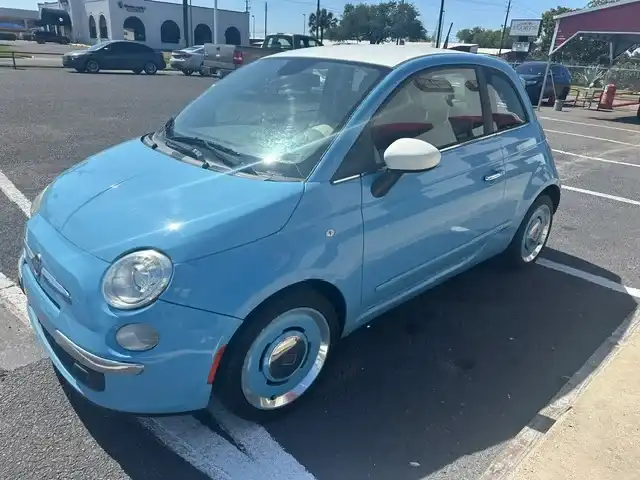 2015 FIAT 500 Lounge 1957 Edition's photo