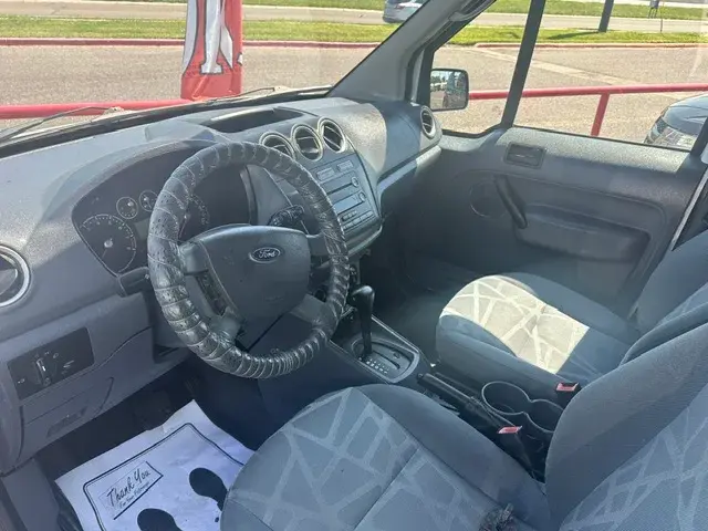 2013 Ford Transit Connect 2.0 XLT Cargo Van side/rear glass photo 3