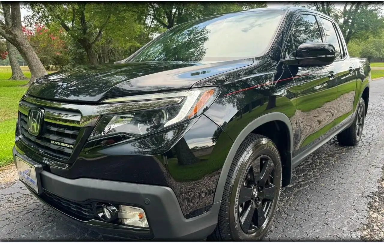 2020 Honda Ridgeline Black Edition's photo