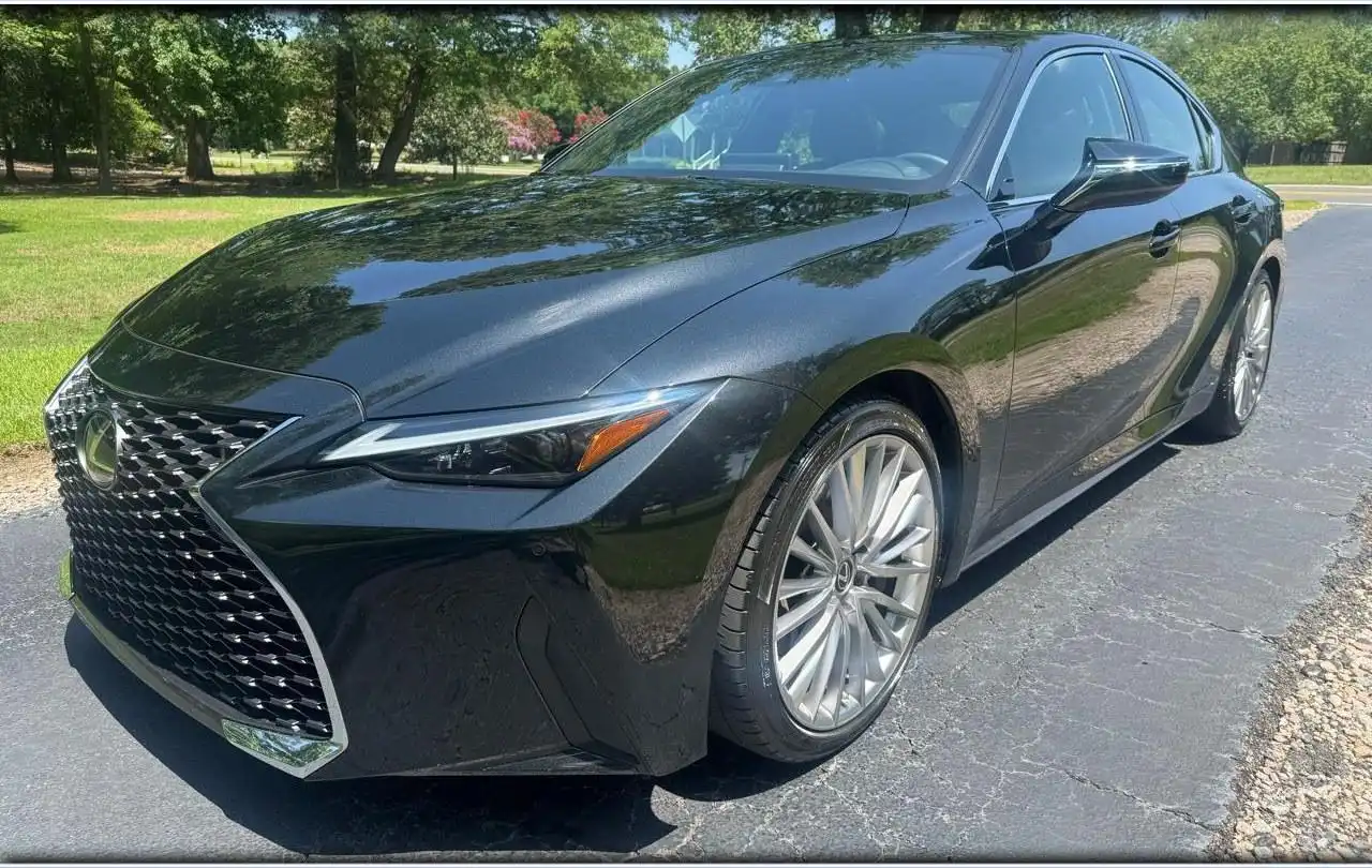 2023 Lexus IS 350 300 RWD's photo