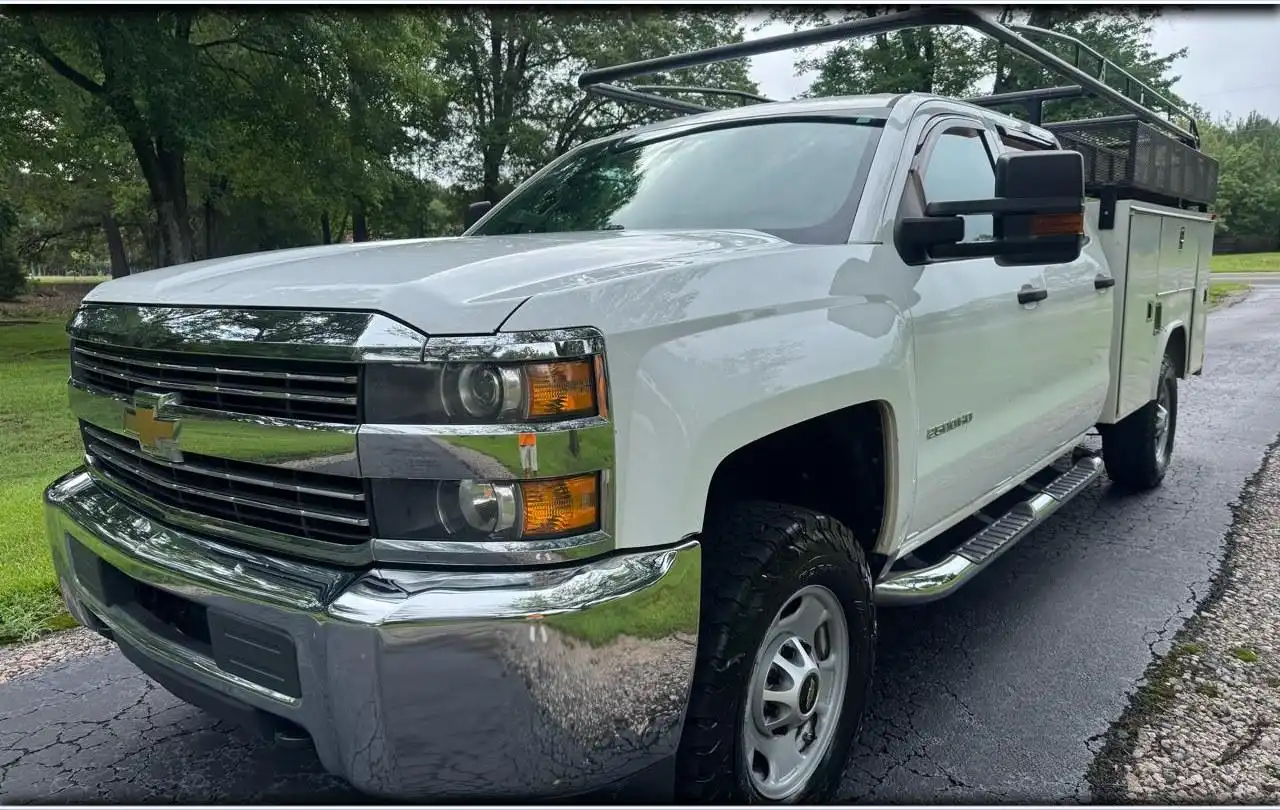 2016 Chevrolet Silverado HD Work Truck Crew Cab Standard Box's photo