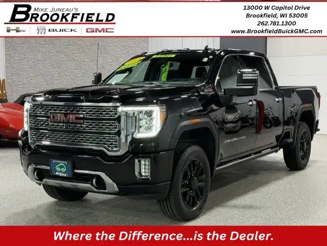 2023 GMC Sierra Denali 4WD Crew Cab Standard Box's photo