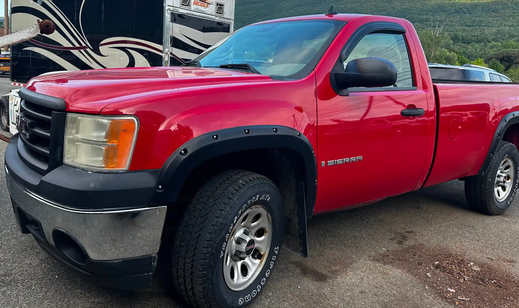 2007 GMC Sierra 4WD Regular Cab Work Truck LWB's photo