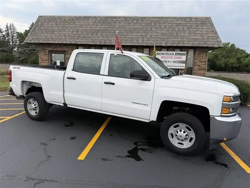 2018 Chevrolet Silverado HD Work Truck 4WD Crew Cab Standard Box's photo