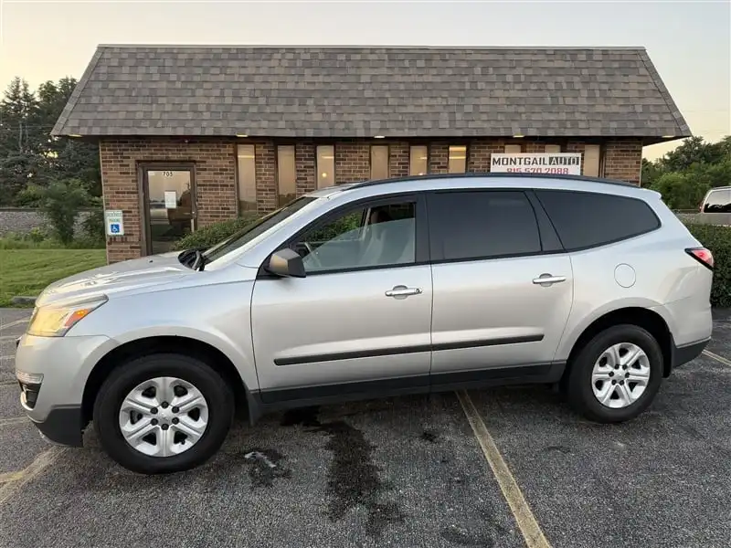 2017 Chevrolet Traverse LS FWD's photo