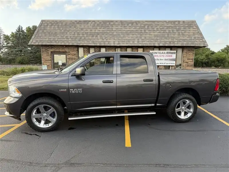 2014 RAM 1500 Express 4WD Crew Cab's photo