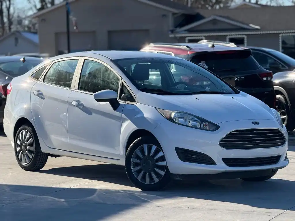 2019 Ford Fiesta S Sedan's photo