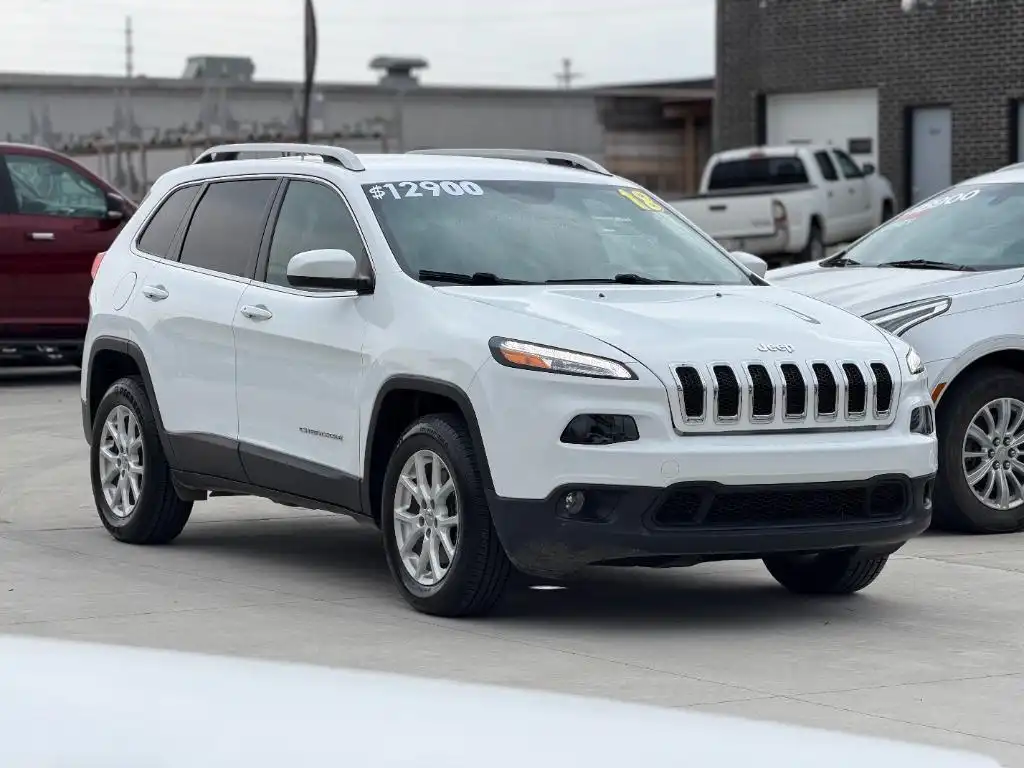 2018 Jeep Cherokee Latitude Plus 4X4's photo