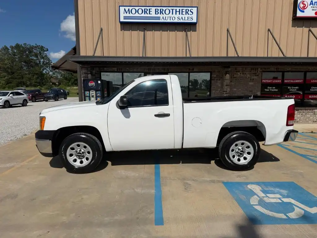 2011 GMC Sierra 2WD Regular Cab Work Truck LWB's photo