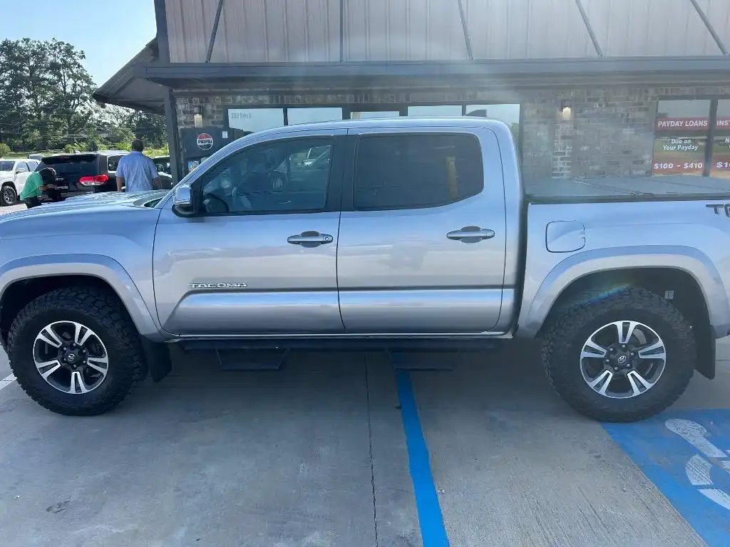 2017 Toyota Tacoma TRD Sport Double Cab 4x4 V6 Auto SB's photo