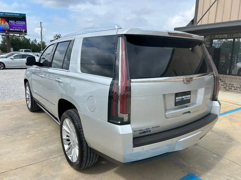 2016 Cadillac Escalade AWD Platinum's photo