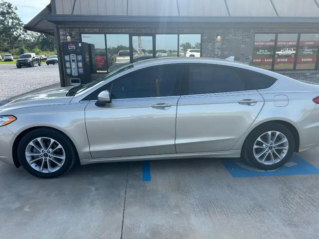 2019 Ford Fusion SE FWD's photo
