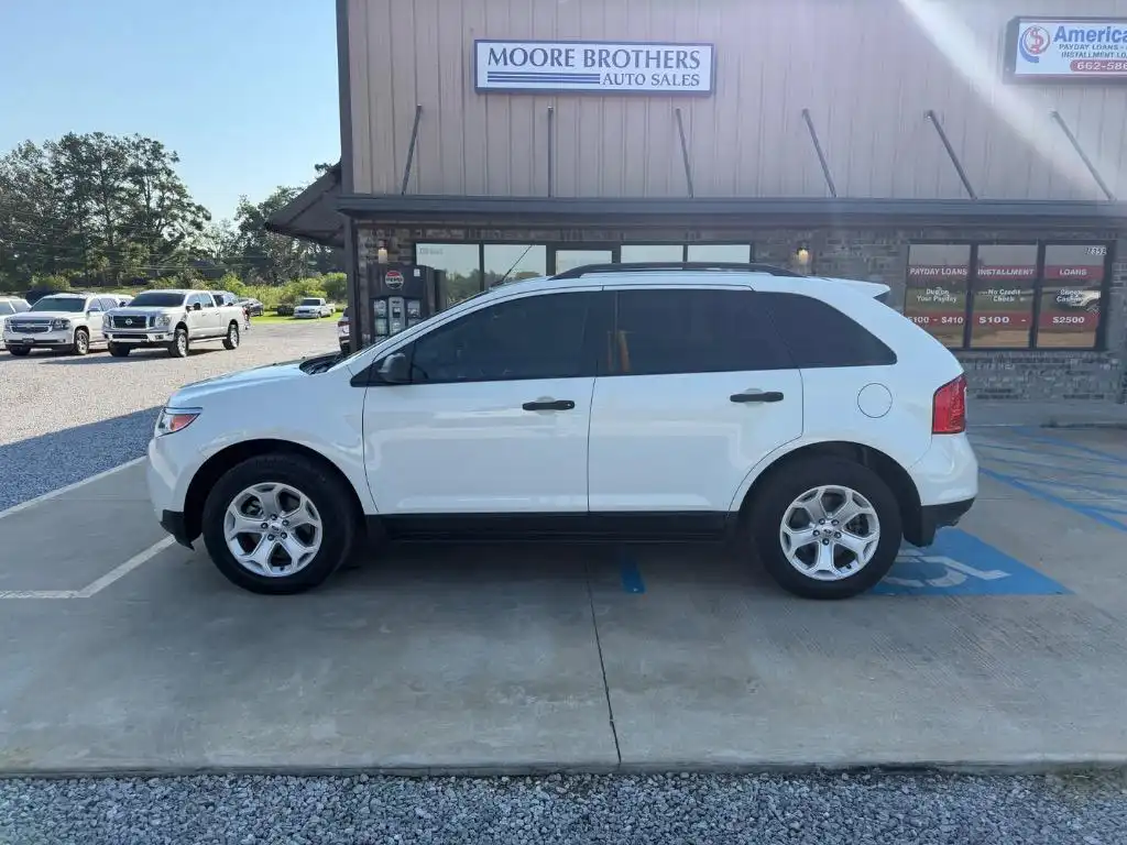 2013 Ford Edge SE's photo