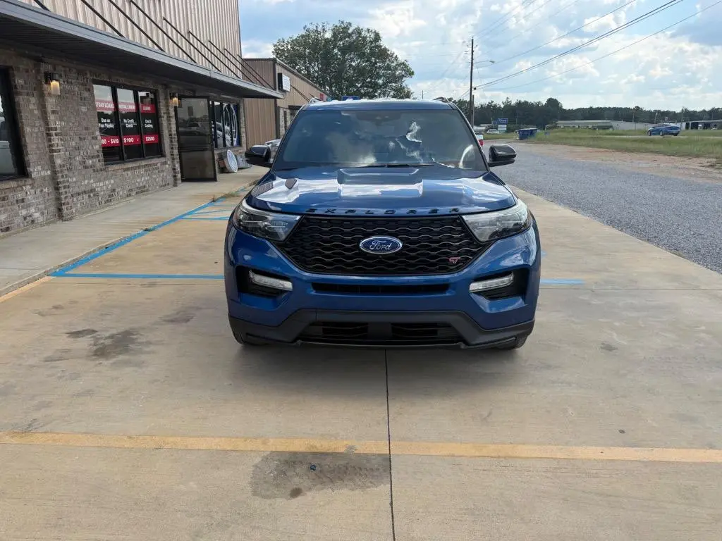 2020 Ford Explorer ST 4WD photo 3
