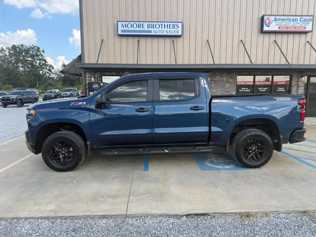 2019 Chevrolet Silverado 1500 LT Trail Boss 4WD Crew Cab Short Box's photo