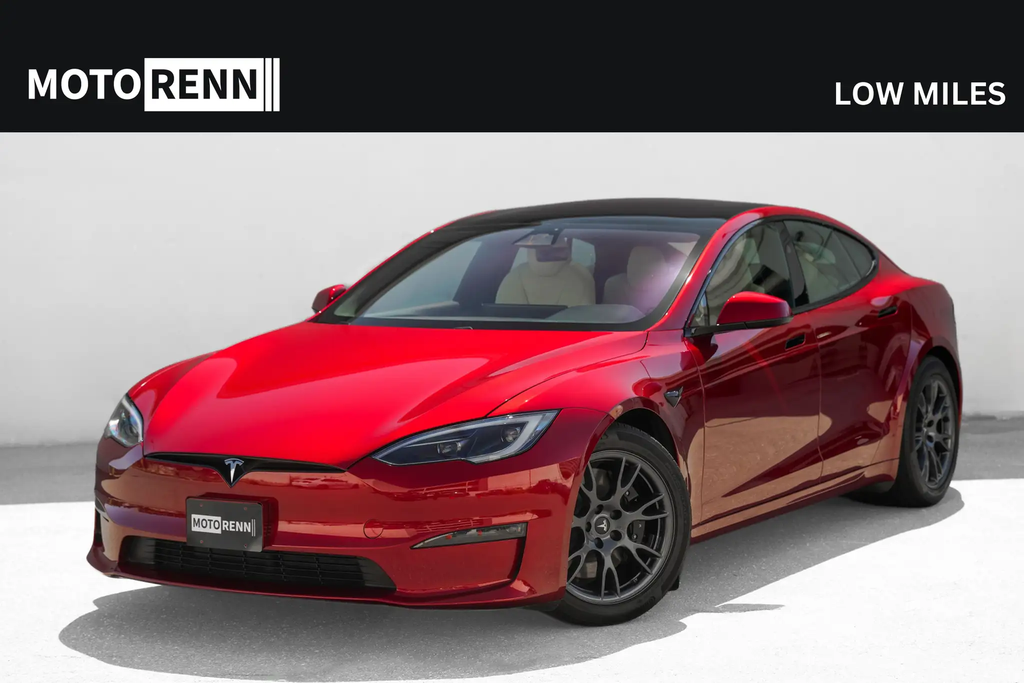 2023 Tesla Model S Standard Range's photo