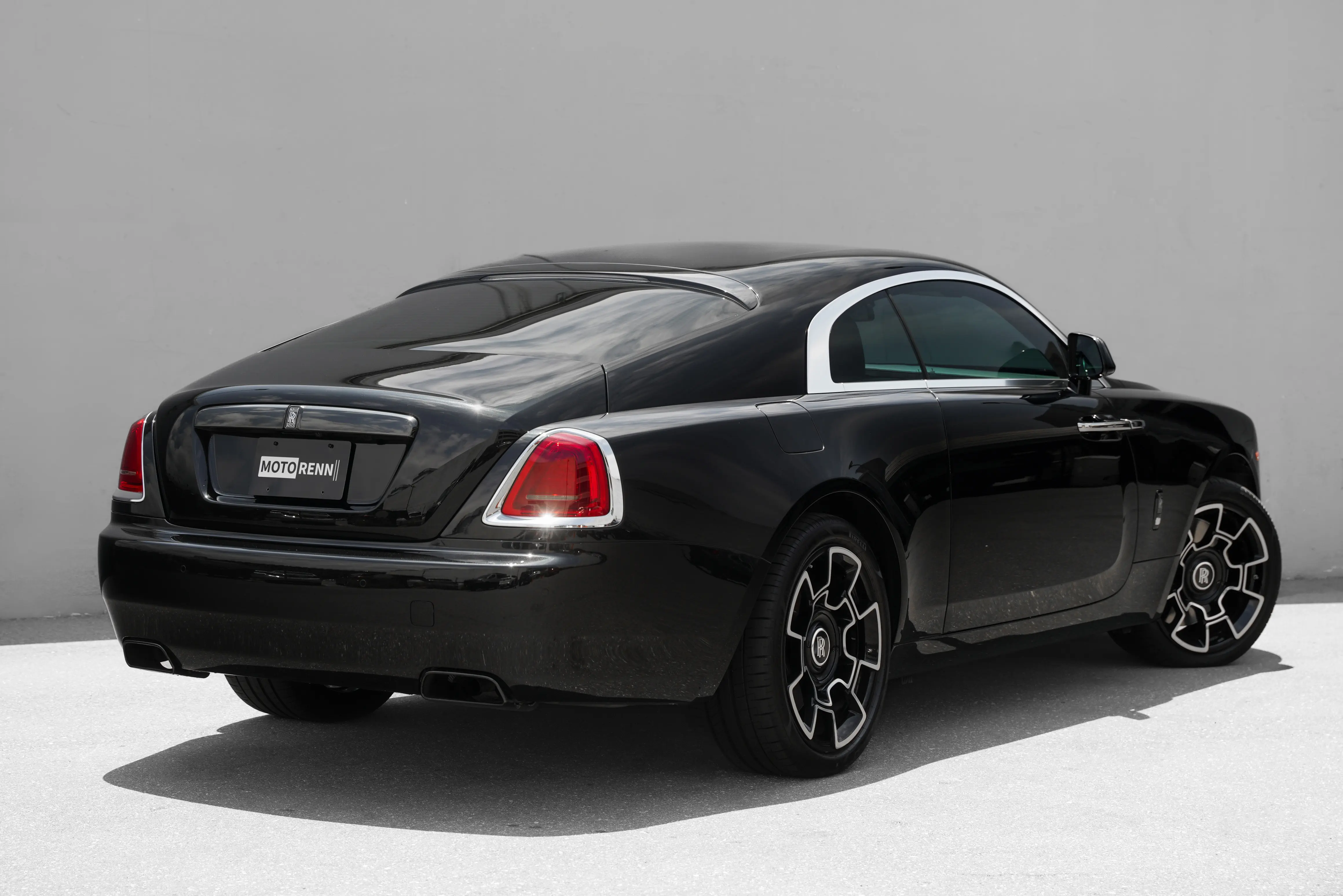 2017 Rolls-Royce Wraith Black Badge photo 3