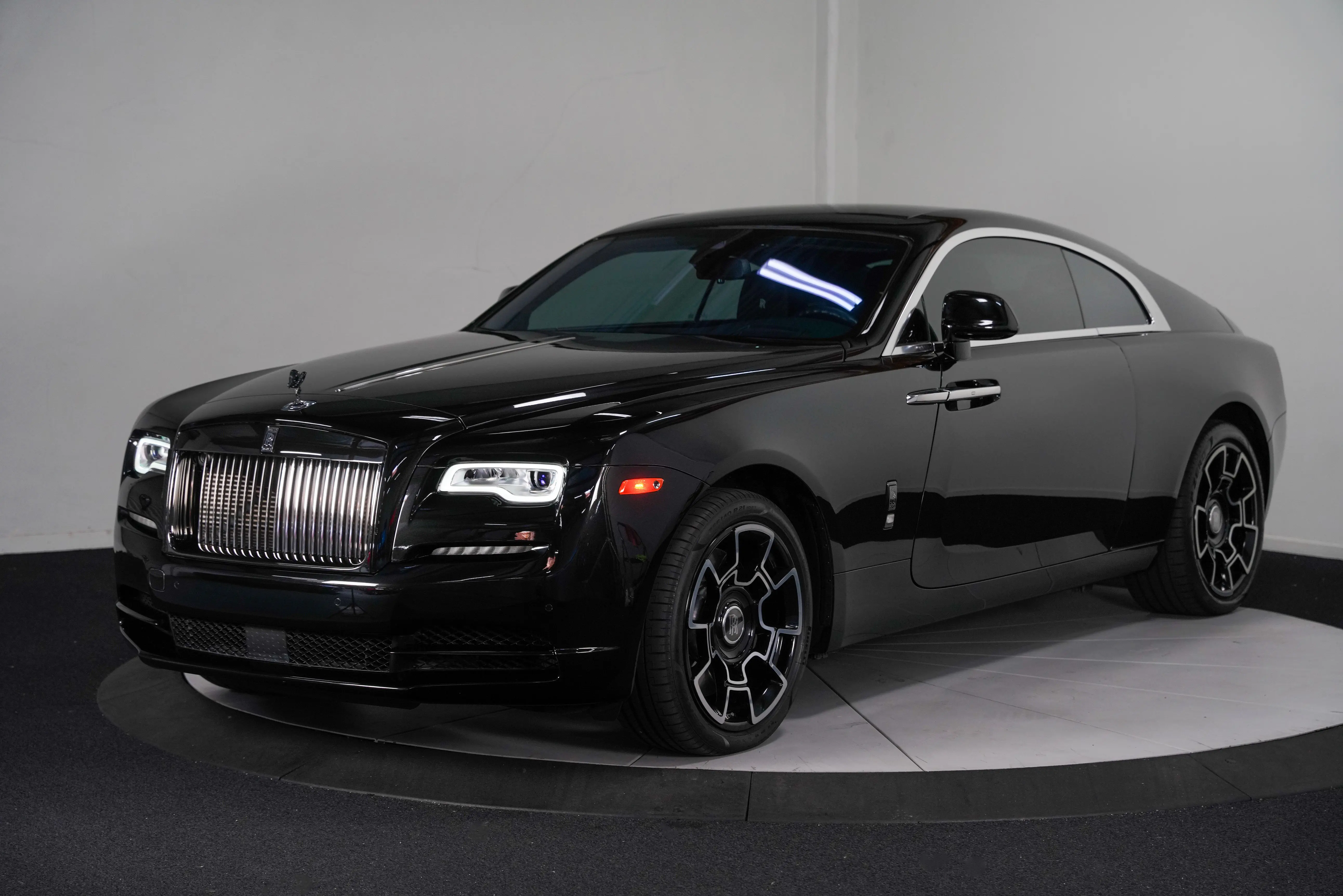 2017 Rolls-Royce Wraith Black Badge photo 5