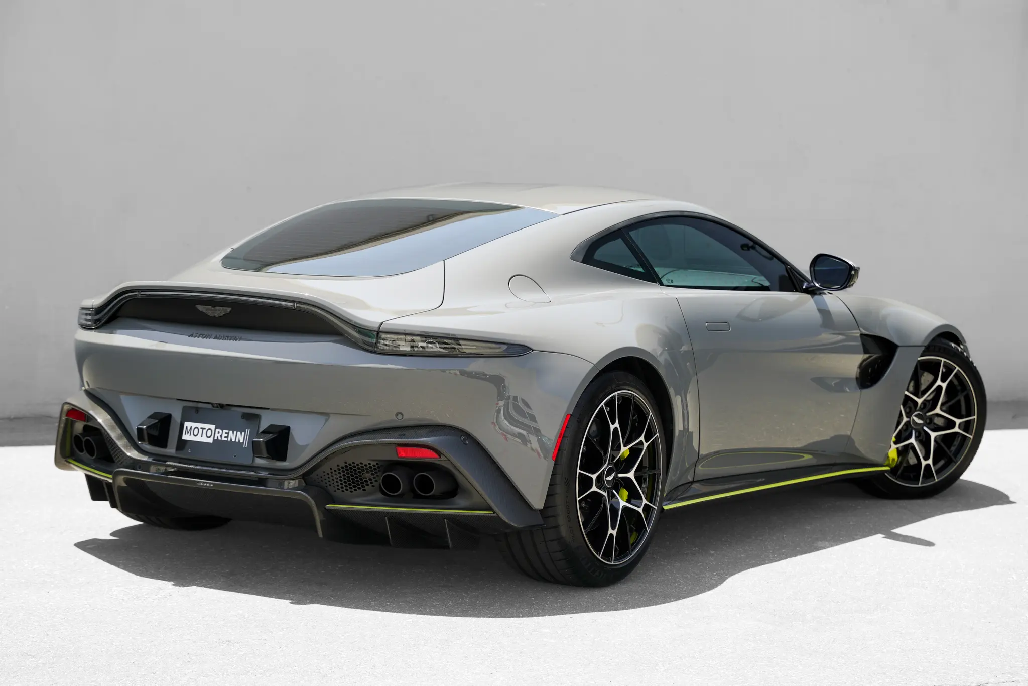 2020 Aston Martin Vantage 4.0 V8 AMR photo 3