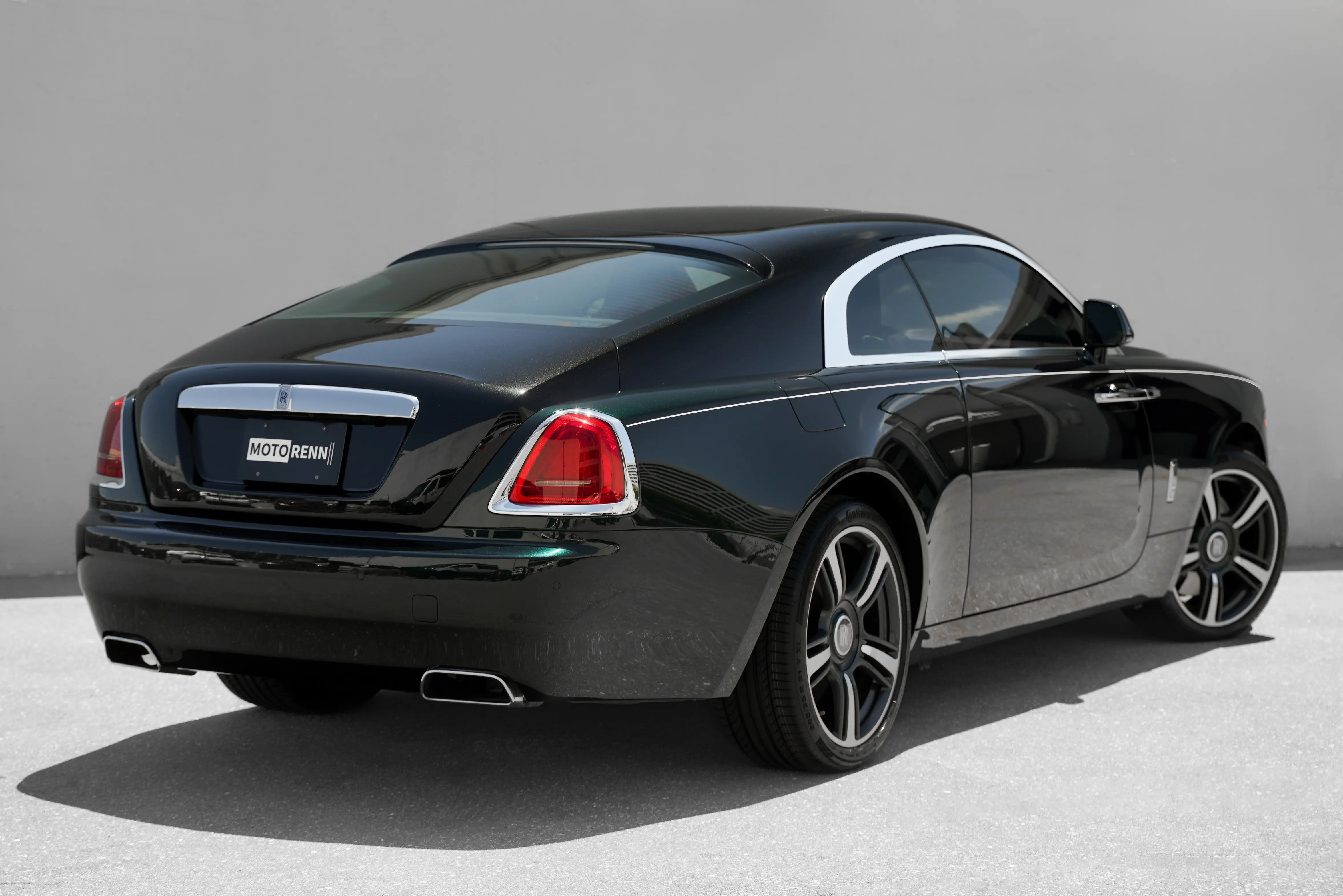 2017 Rolls-Royce Wraith Black Badge photo 4