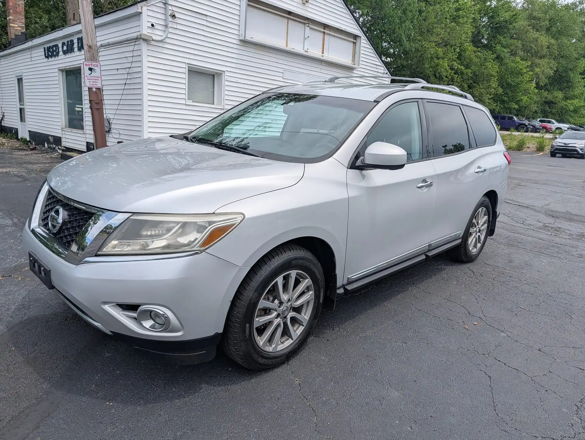 2015 Nissan Pathfinder SL 4WD's photo