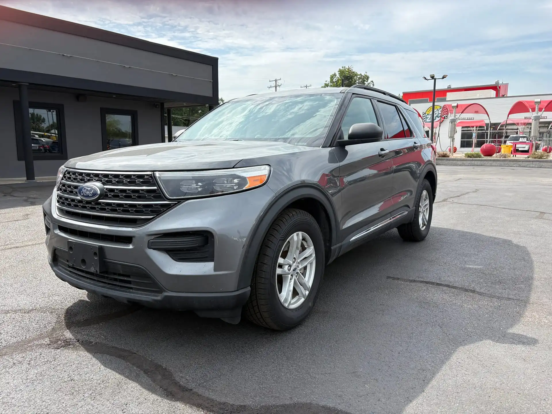 2023 Ford Explorer XLT RWD's photo