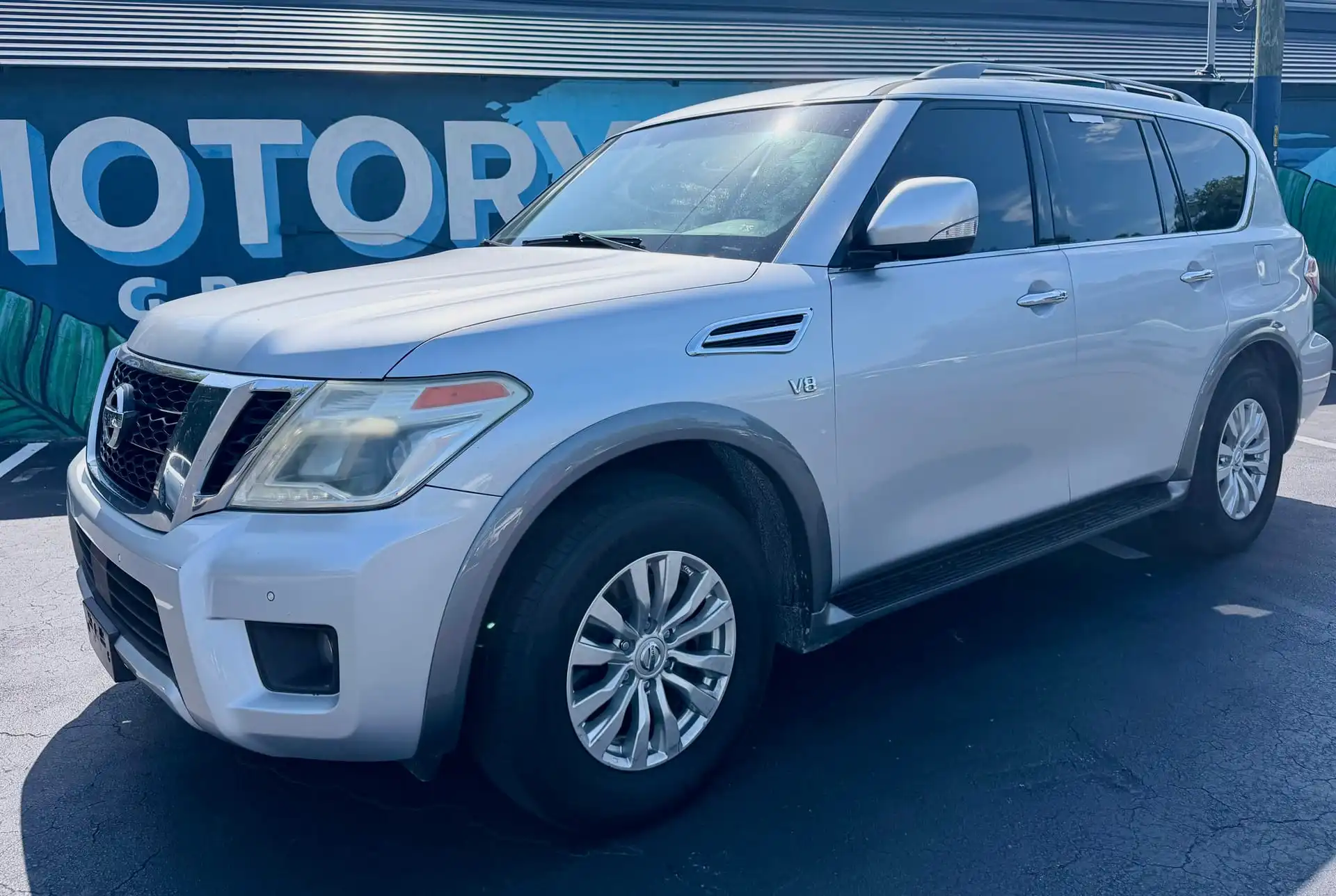 2017 Nissan Armada SV 4X4's photo