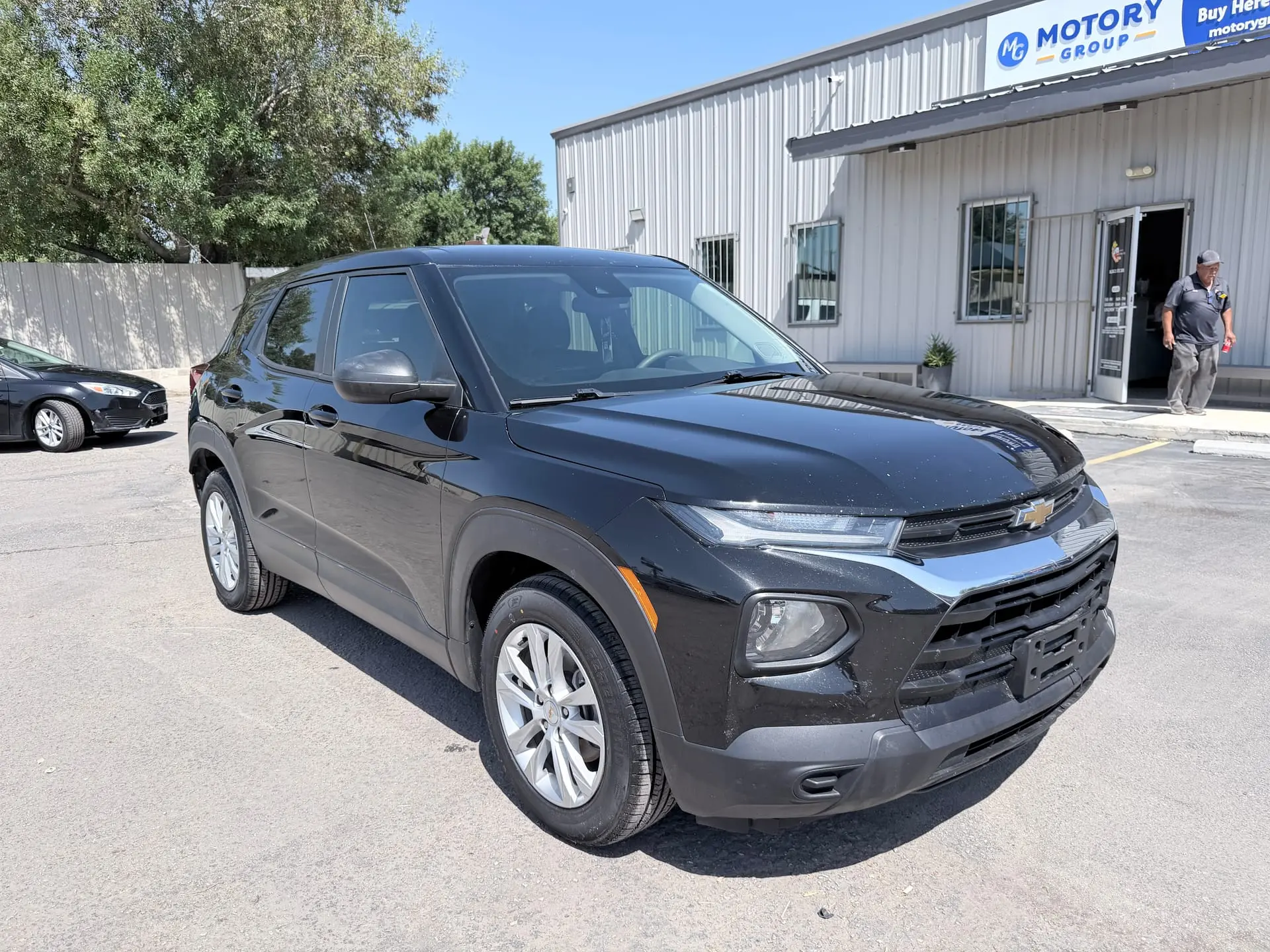 Vehicle Image 2