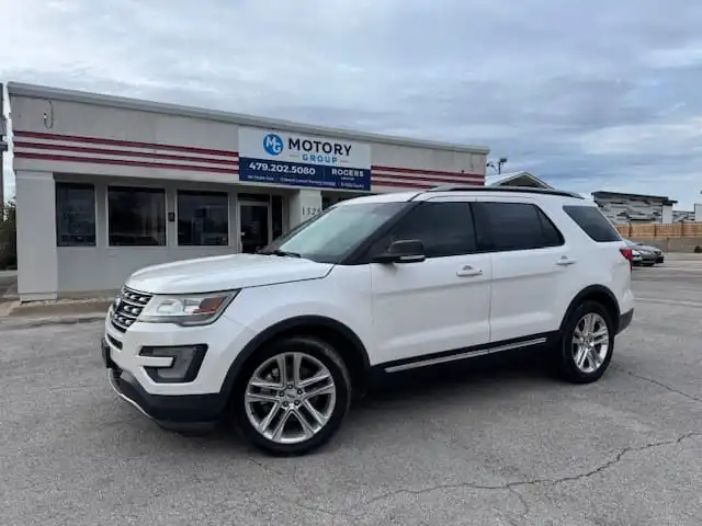 2017 Ford Explorer XLT FWD's photo