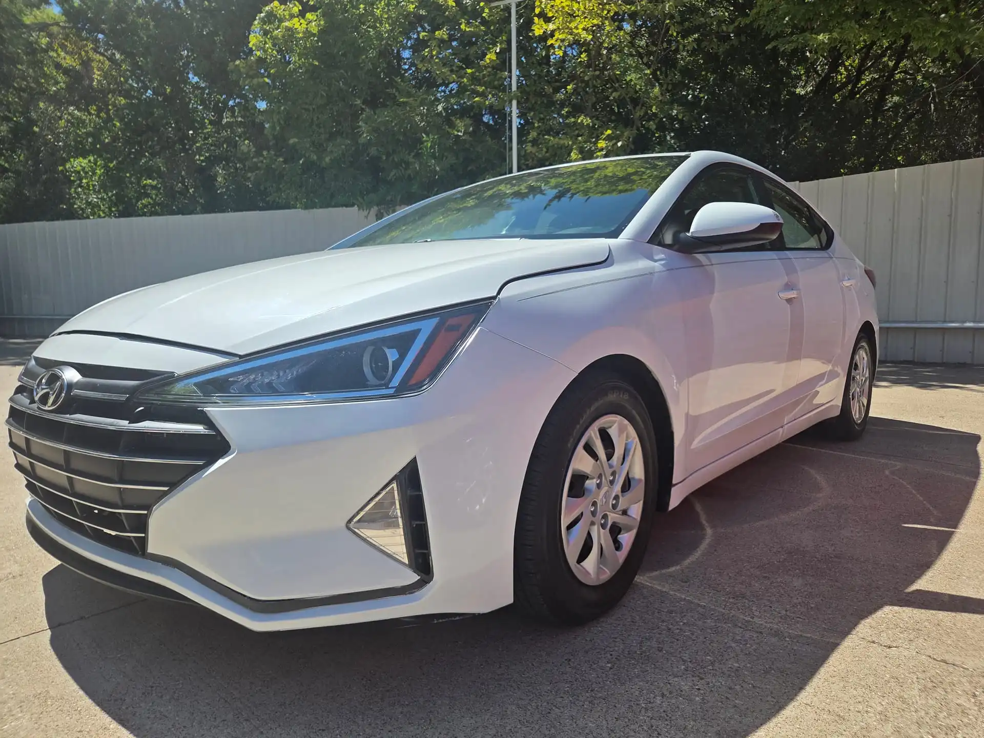2019 Hyundai Elantra 2.0 SE A T's photo